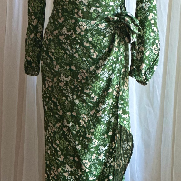 SALE!  Reformation Dress (0) Slit Green Floral Dress - BROKEN ZIPPER:( - Picture 3 of 13